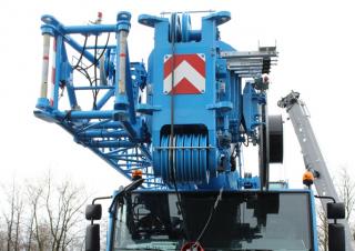 Macarale all-terrain Tadano ATF 70G-4