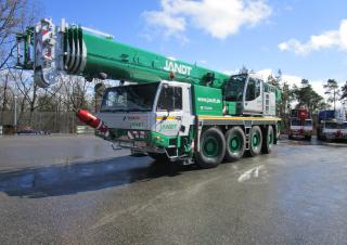 Macarale all-terrain Tadano ATF 70G-4 