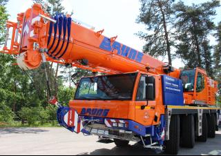 Macarale all-terrain Tadano ATF70G-4 