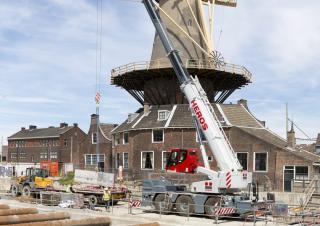 Macarale all-terrain Liebherr LTC 1050-3.1 