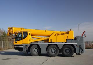 Macarale all-terrain Liebherr LTC 1050-3.1 