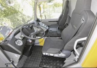 Macarale all-terrain Liebherr LTM 1030-2.1 