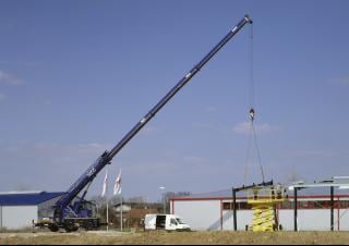 Macarale all-terrain Liebherr LTM 1030-2.1 