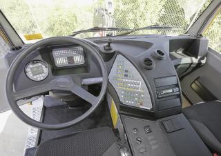 Macarale all-terrain Liebherr LTM 1040-2.1 
