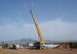 Macarale all-terrain Liebherr LTM 1040-2.1 