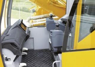 Macarale all-terrain Liebherr LTM 1070-4.2 