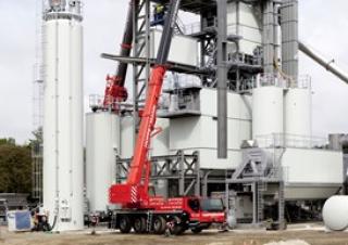 Macarale all-terrain Liebherr LTM 1070-4.2 