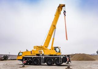 Macarale all-terrain Liebherr LTM 1090-4.2 