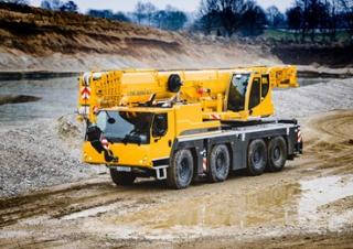 Macarale all-terrain Liebherr LTM 1090-4.2 
