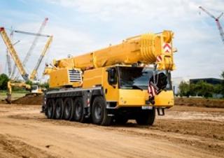 Macarale all-terrain Liebherr LTM 1100-5.2 