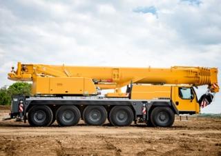 Macarale all-terrain Liebherr LTM 1100-5.2 