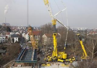 Macarale all-terrain Liebherr LTM 11200-9.1 