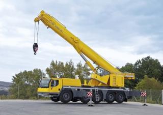 Macarale all-terrain Liebherr LTM 1130-5.1 