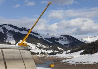 Macarale all-terrain Liebherr LTM 1130-5.1 