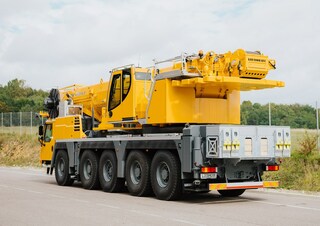 Macarale all-terrain Liebherr LTM 1150-5.3