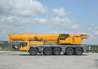 Macarale all-terrain Liebherr LTM 1200-5.1 
