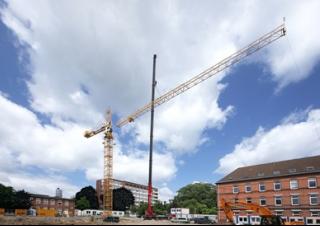 Macarale all-terrain Liebherr LTM 1200-5.1 