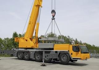 Macarale all-terrain Liebherr LTM 1250-5.1 