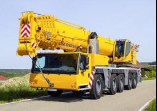 Macarale all-terrain Liebherr LTM 1250-5.1 