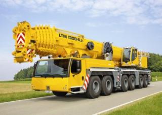 Macarale all-terrain Liebherr LTM 1300-6.2 