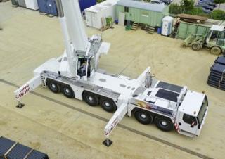 Macarale all-terrain Liebherr LTM 1300-6.2 