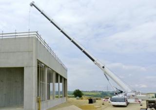 Macarale all-terrain Liebherr LTM 1300-6.2 