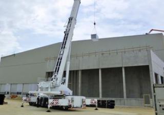 Macarale all-terrain Liebherr LTM 1300-6.2 
