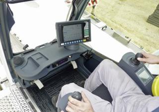 Macarale all-terrain Liebherr LTM 1300-6.2 