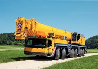 Macarale all-terrain Liebherr LTM 1350-6.1 