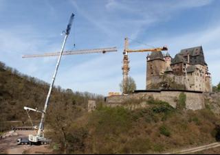 Macarale all-terrain Liebherr LTM 1350-6.1 
