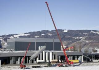 Macarale all-terrain Liebherr LTM 1350-6.1 