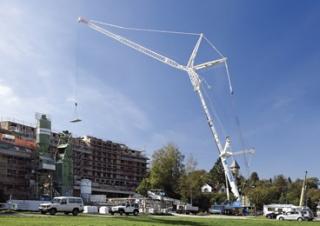 Macarale all-terrain Liebherr LTM 1350-6.1 