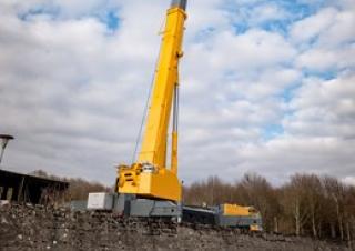 Macarale all-terrain Liebherr LTM 1450-8.1 