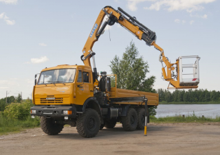 Macarale hidraulice de încărcare Effer 150 5S