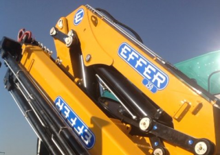 Macarale hidraulice de încărcare Effer 250 5S