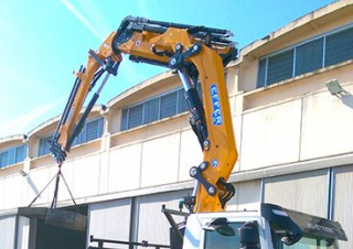 Macarale hidraulice de încărcare Effer 375 5S
