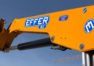 Macarale hidraulice de încărcare Effer 80.2 2S
