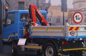 Macarale hidraulice de încărcare Fassi F 30 CY 0.22 active
