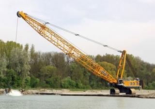 Macarale pe șenile - braț cu zăbrele Liebherr HS 8300