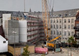 Macarale pe șenile - braț cu zăbrele Liebherr LR 1130