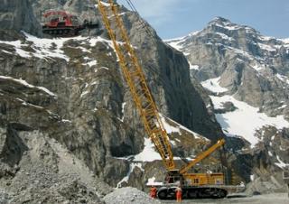 Macarale pe șenile - braț cu zăbrele Liebherr LR 1160