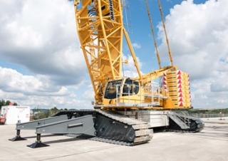 Macarale pe șenile - braț cu zăbrele Liebherr LR 1500