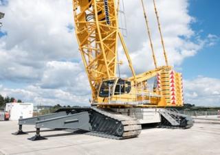 Macarale pe șenile - braț cu zăbrele Liebherr LR 1500