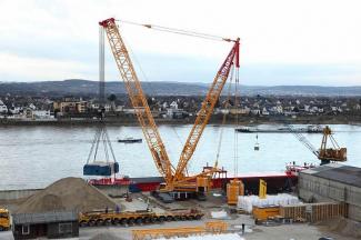 Macarale pe șenile - braț cu zăbrele Liebherr LR 1600/2