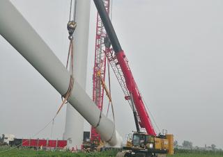 Macarale pe șenile - braț telescopic Sany SCC800TB