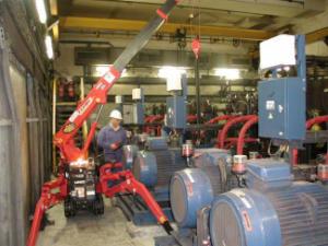 Macarale pe șenile - braț telescopic UNIC URW 094