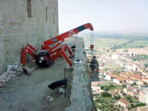 Macarale pe șenile - braț telescopic UNIC URW 095
