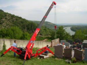 Macarale pe șenile - braț telescopic UNIC URW 095