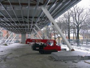 Macarale pe șenile - braț telescopic UNIC URW-506