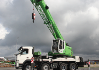 Macarale telescopice montate pe camion Sennebogen HPC 35